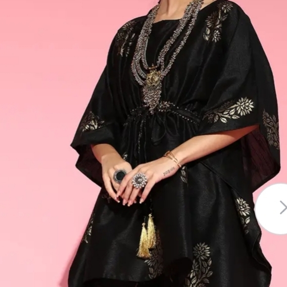 Kaftan style indian top and pants - Picture 4 of 6